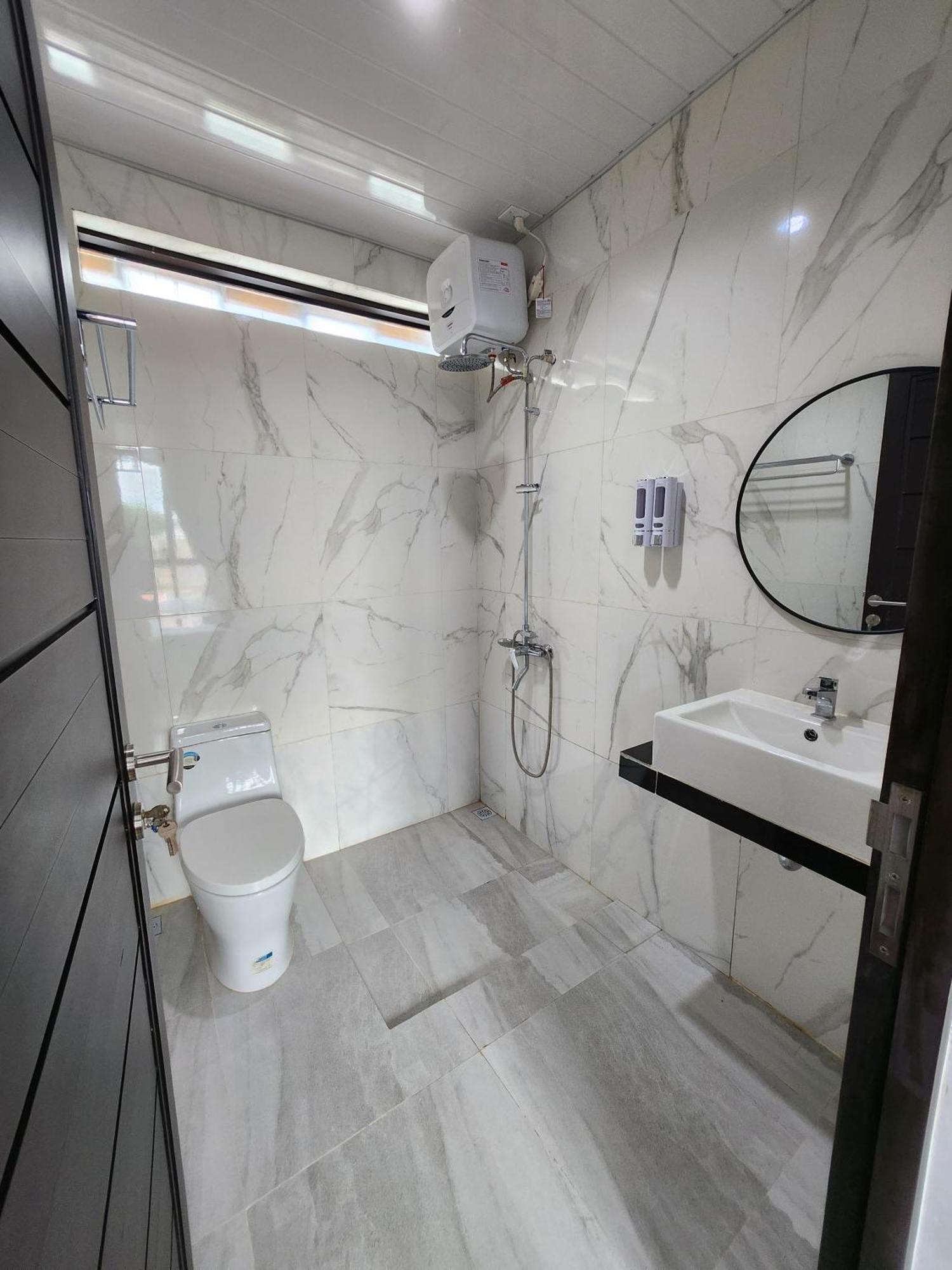 The Icon Central Batam 3 Bedroom Home Villa With Private Pool Exterior photo