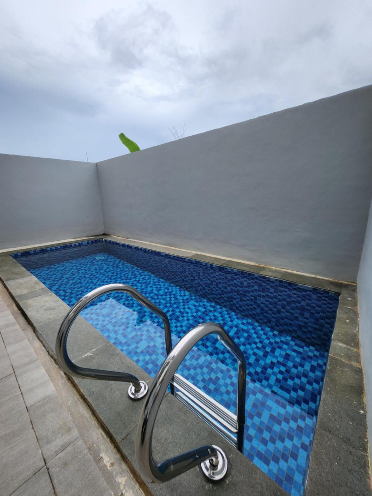 The Icon Central Batam 3 Bedroom Home Villa With Private Pool Exterior photo